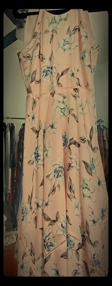 Summer dress - Picture 1 of 2